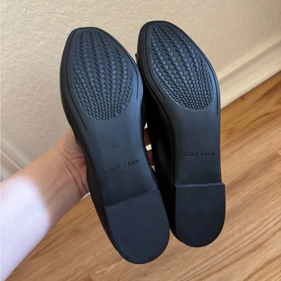 Cole Haan Tali Modern Bow Ballet Flats in Black Leather w/ Gold Hardware - Picture 4 of 6